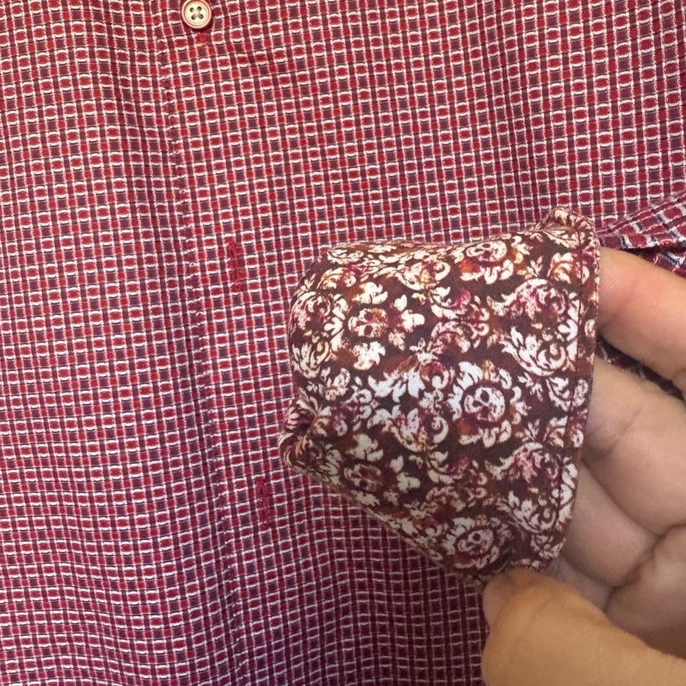Robert Graham Button Up Shirt | Red Pattern | Size Large | - Picture 3 of 4